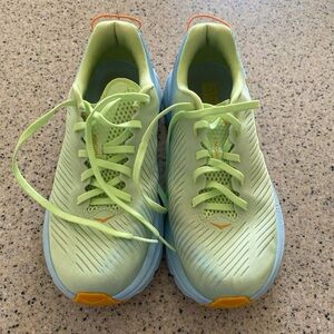 Hoka One One Rincon 3 Women's Running Shoes Size 8 D (wide)  Gym CrossFit